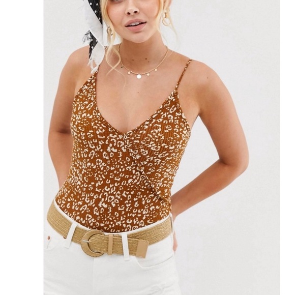 Gilli V-Neck Bodysuit - Picture 8 of 8